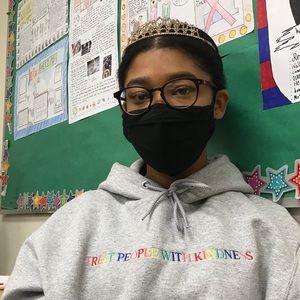 Meet your Posher, Eman